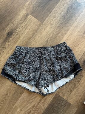 Lululemon hotty hots